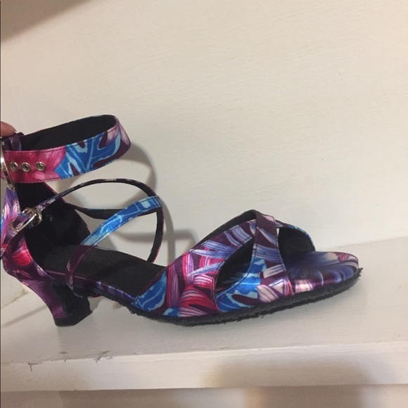 Floral heels - Picture 3 of 3